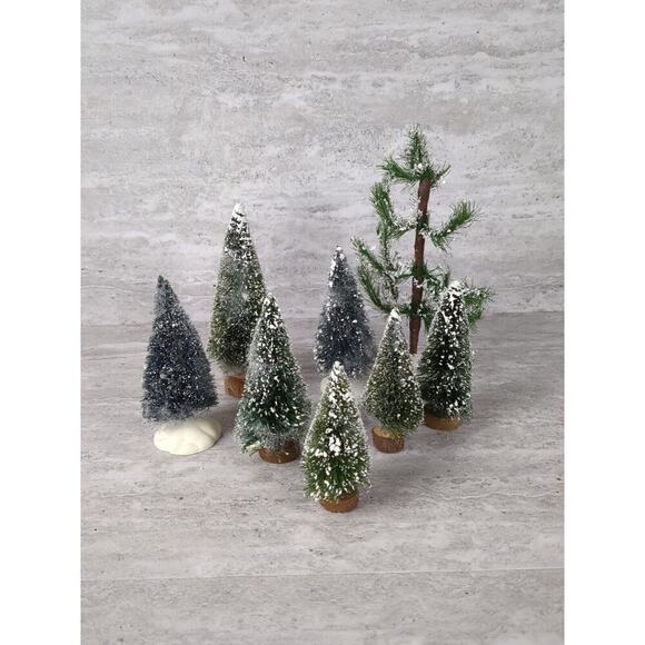Lot‎ of 8 Snow Covered Flocked Christmas Trees, Christmas Village - Picture 1 of 5